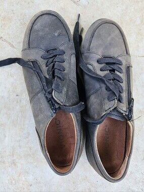 Vionic womens size 7.5 Abigail charcoal shoes